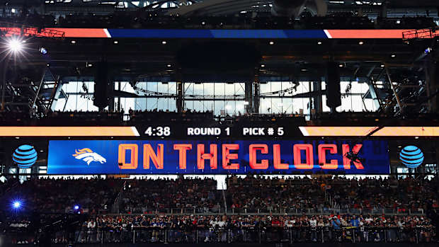 denver-broncos-on-the-clock.jpg